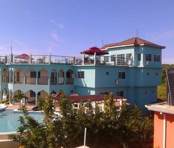 Hotel Sky Blue Negril
