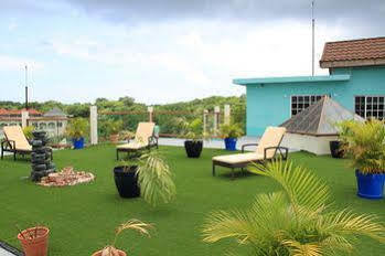Sky Blue 3* Negril