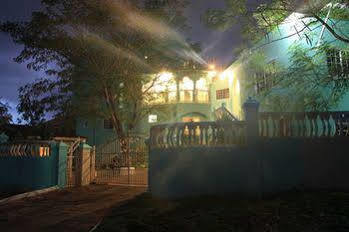 Sky Blue 3* Negril