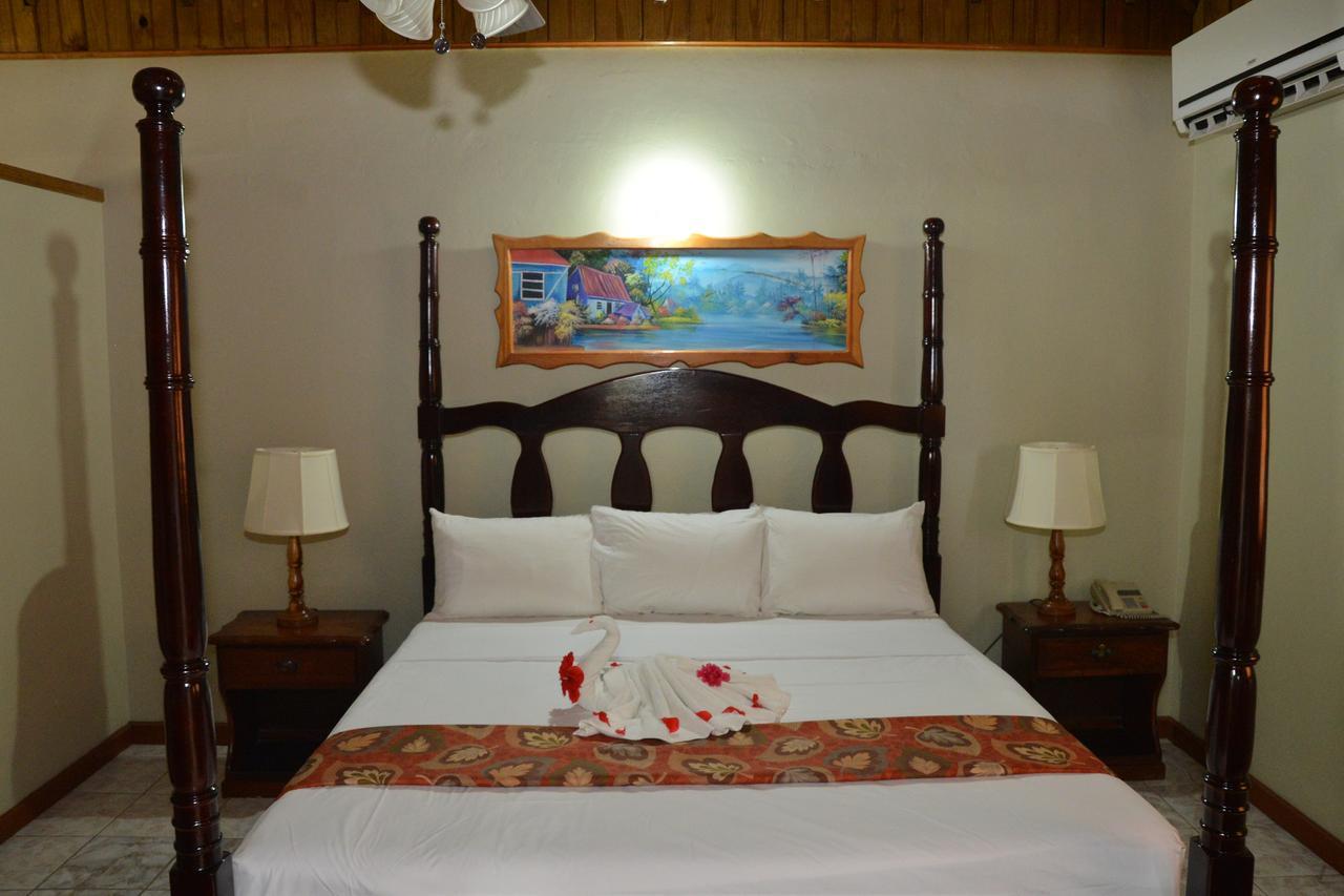 Merrils Ii Negril