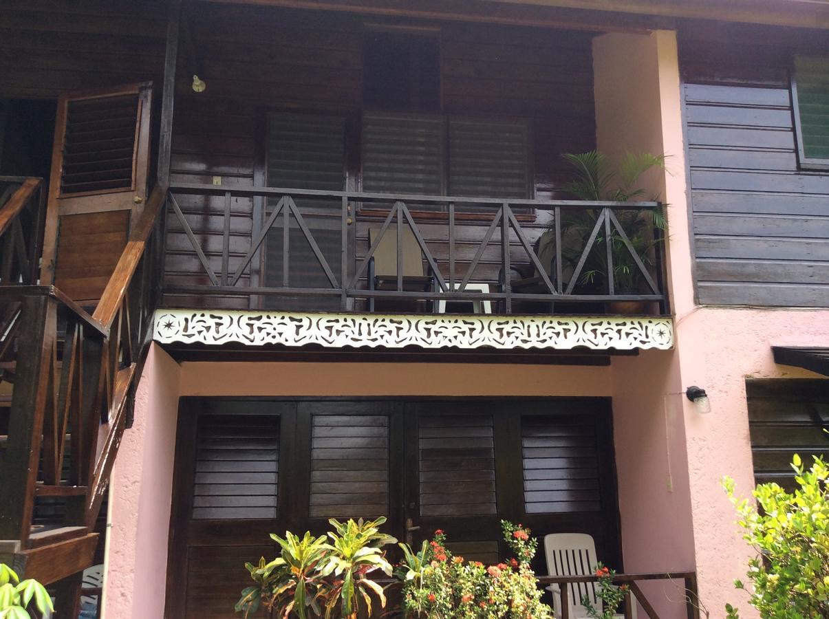 Firefly Hotel