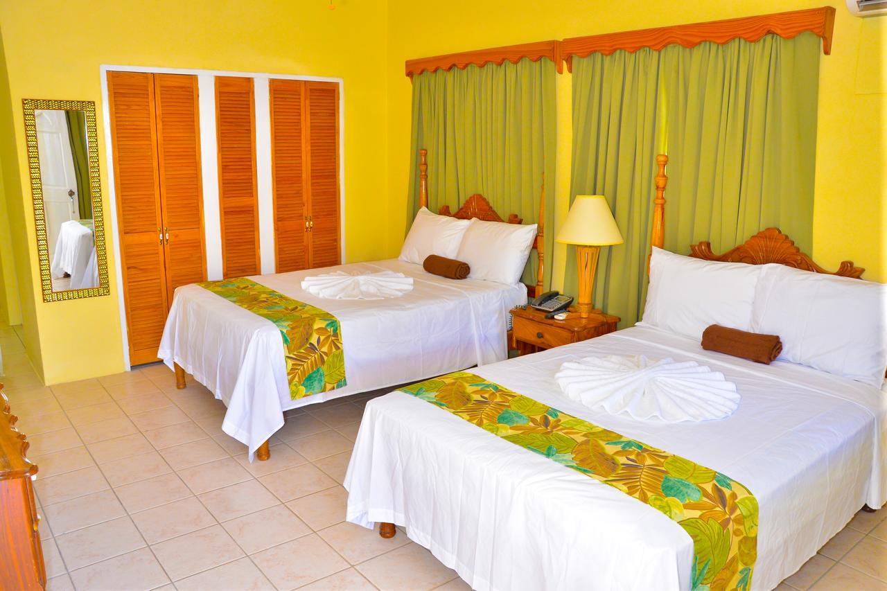 Merrils Lll Hotel