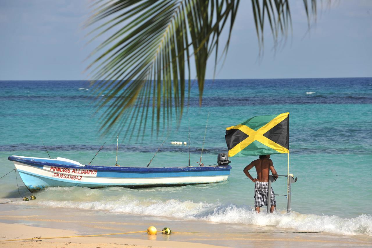 Paradise On The Rocks 3* Negril