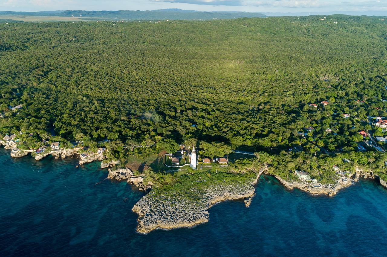 Lighthouse 2 3*