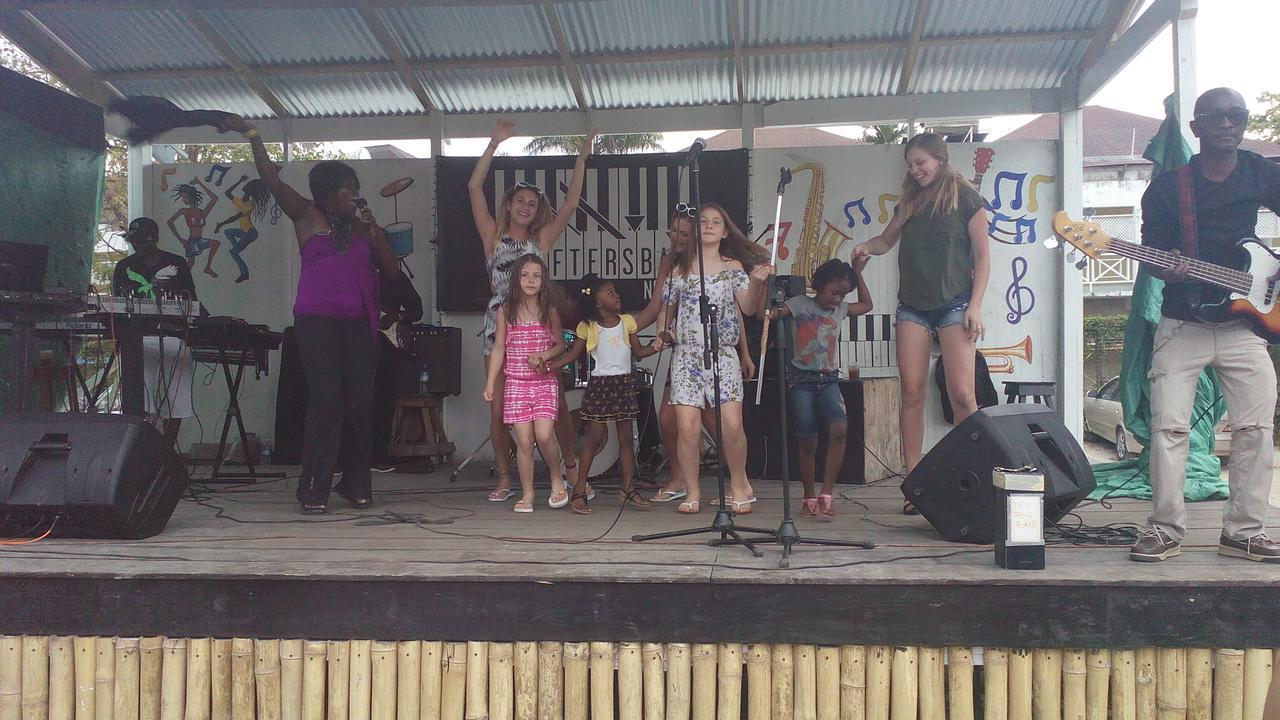 Drifters@one Mile Albergue Negril