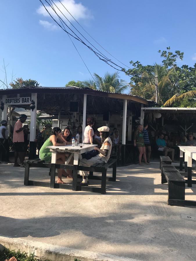 Drifters@one Mile Negril
