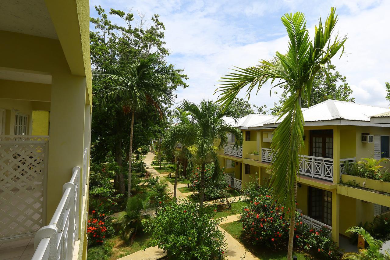 Merrils Lll Negril