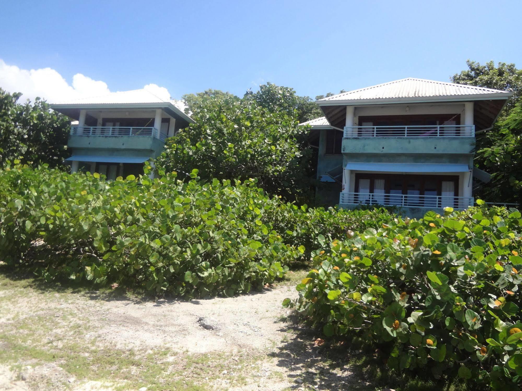 Hotel Idle Awhile Cliffs