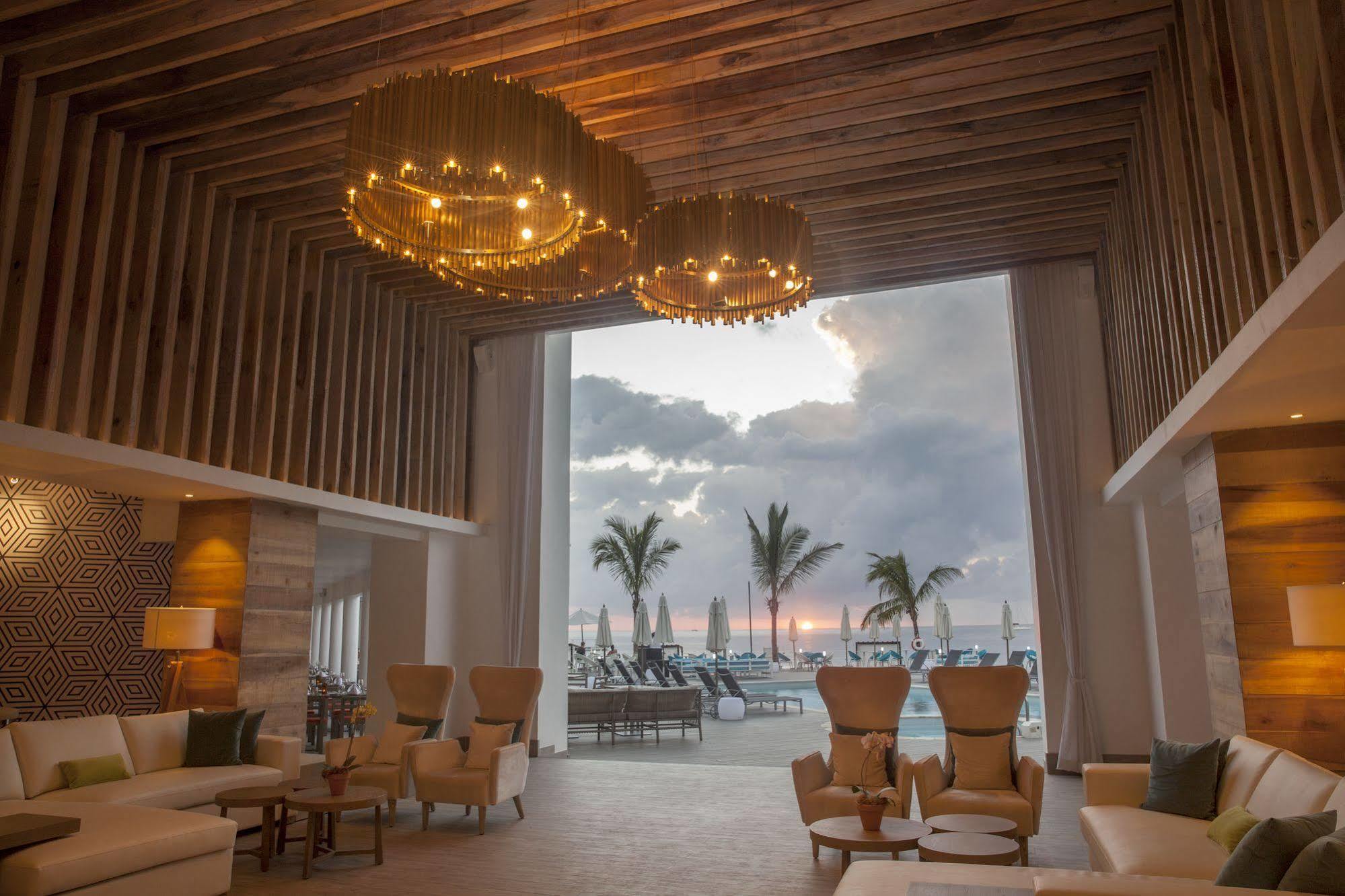Seashore Bay Beach Hotel
