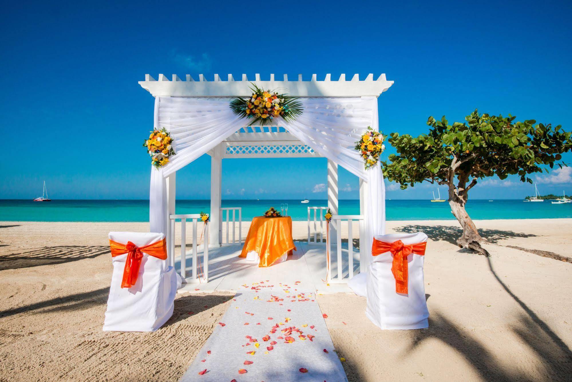 Hotel Seashore Bay Beach