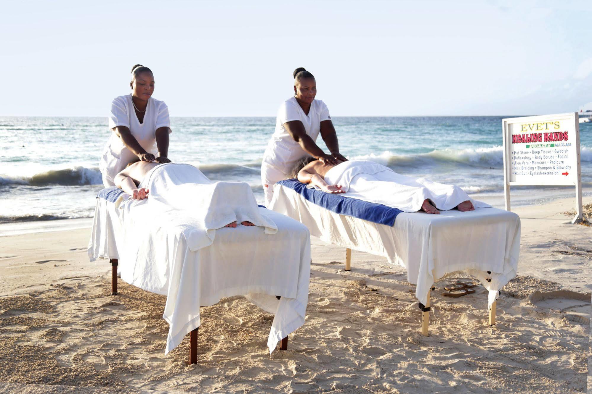 Palms Hotel 3*