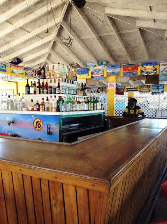 Hotel Roots Bamboo Negril
