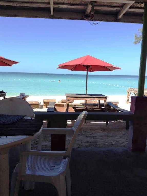 Roots Bamboo Hotel Negril