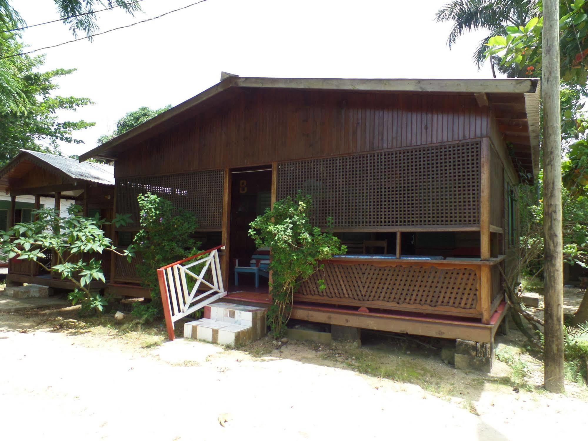 Hotel Road At Jah Bs
