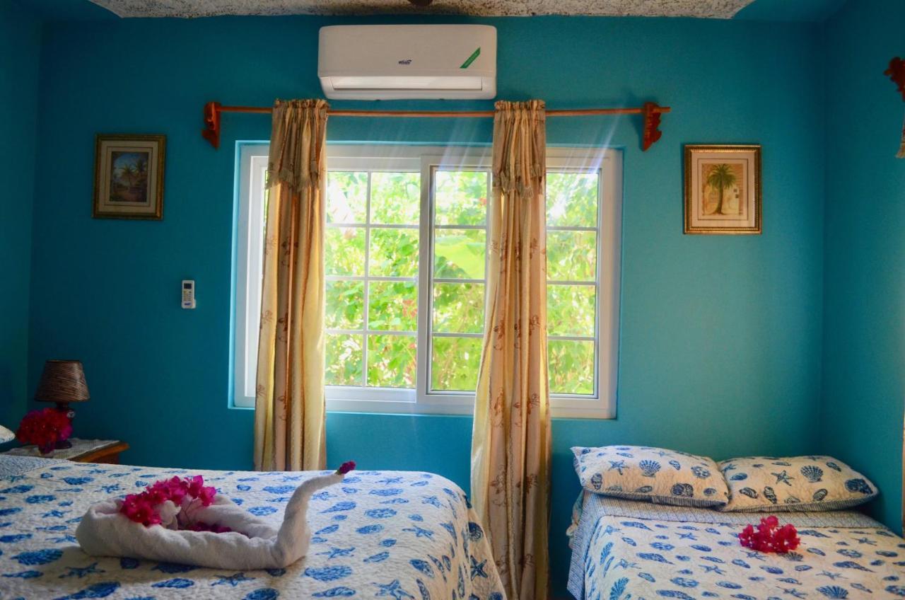 Bed & Breakfast Coral Jamaica *