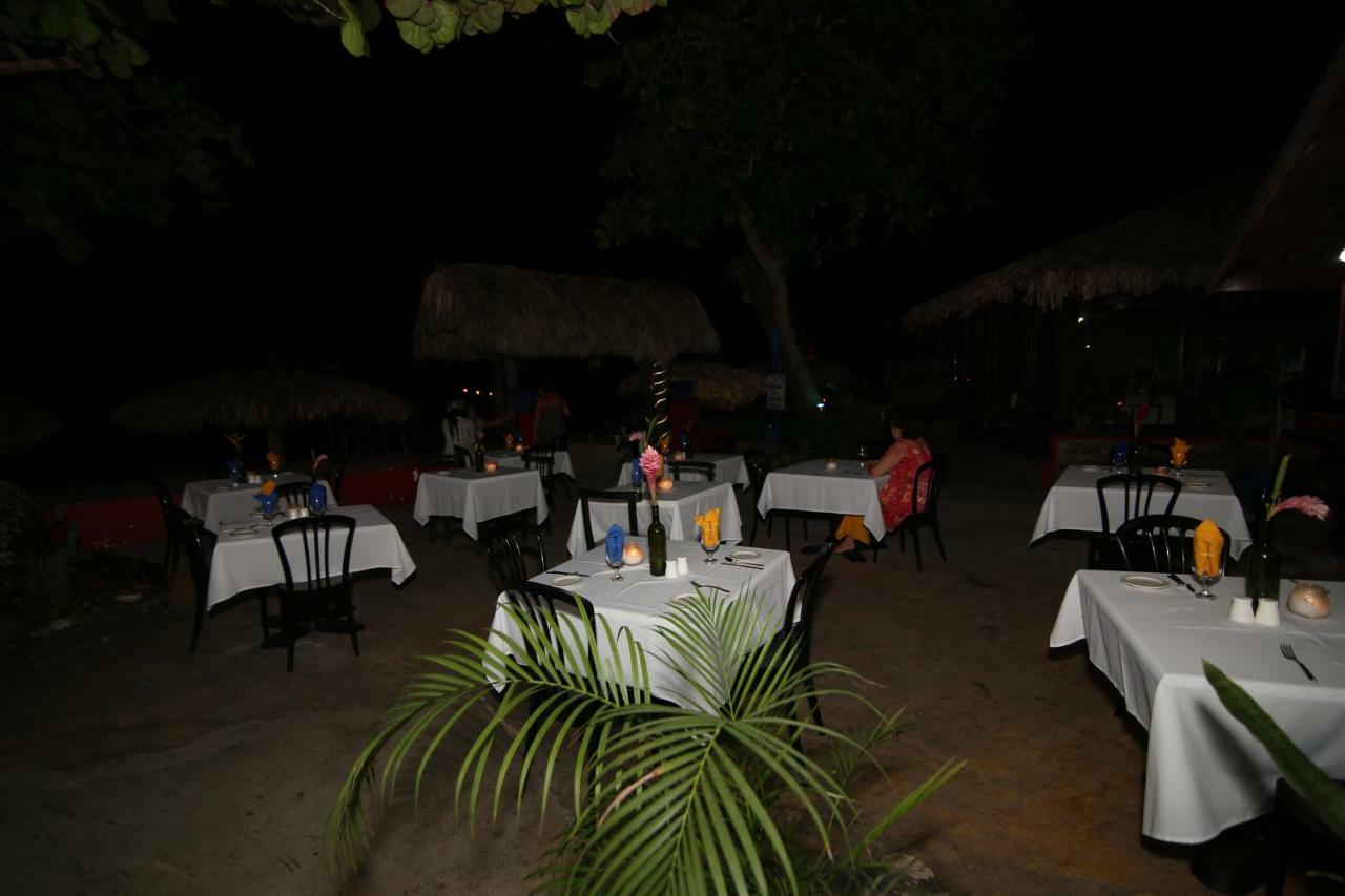 Bar B Barn Hotel