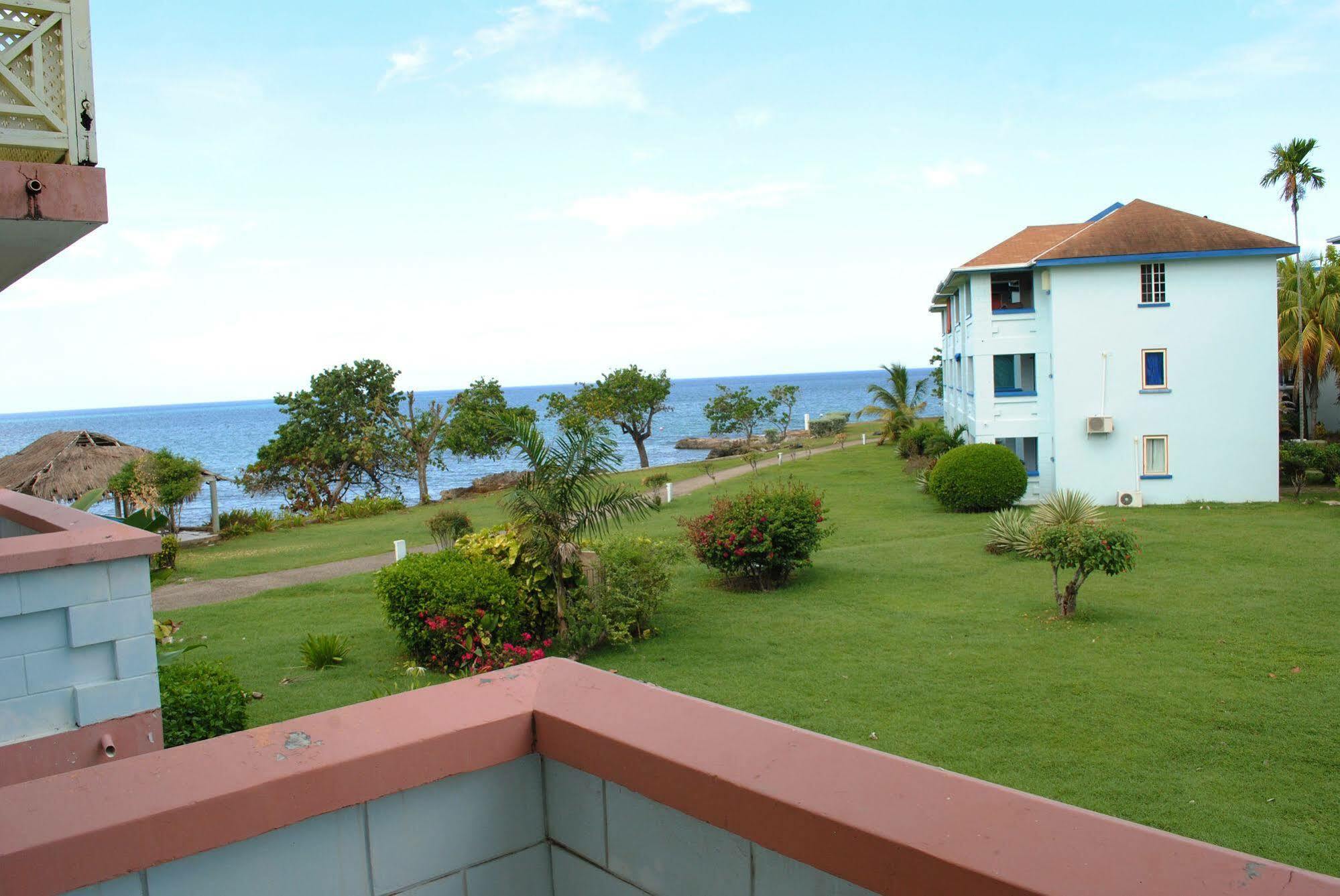 Hotel Mango 2*