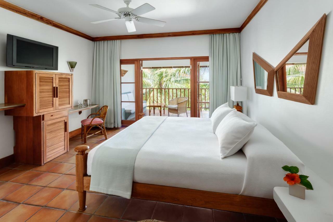 Couples Swept Away (adults Only) Negril