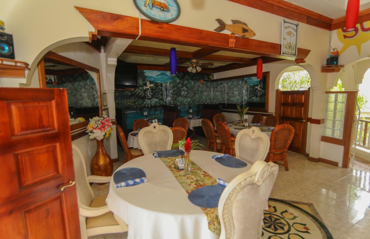 Rayon Hotel Negril
