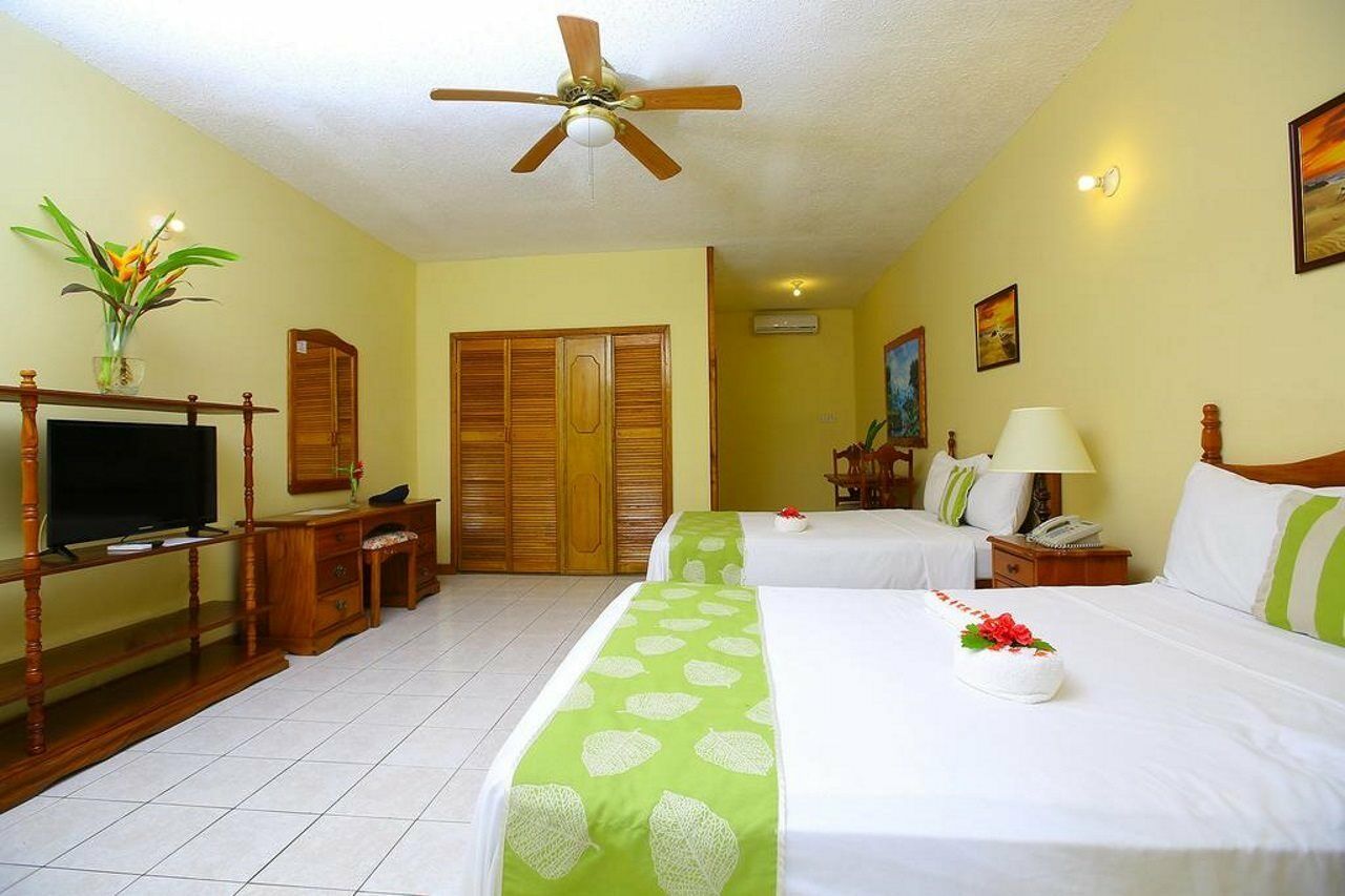 Hotel Merrils Lll Negril