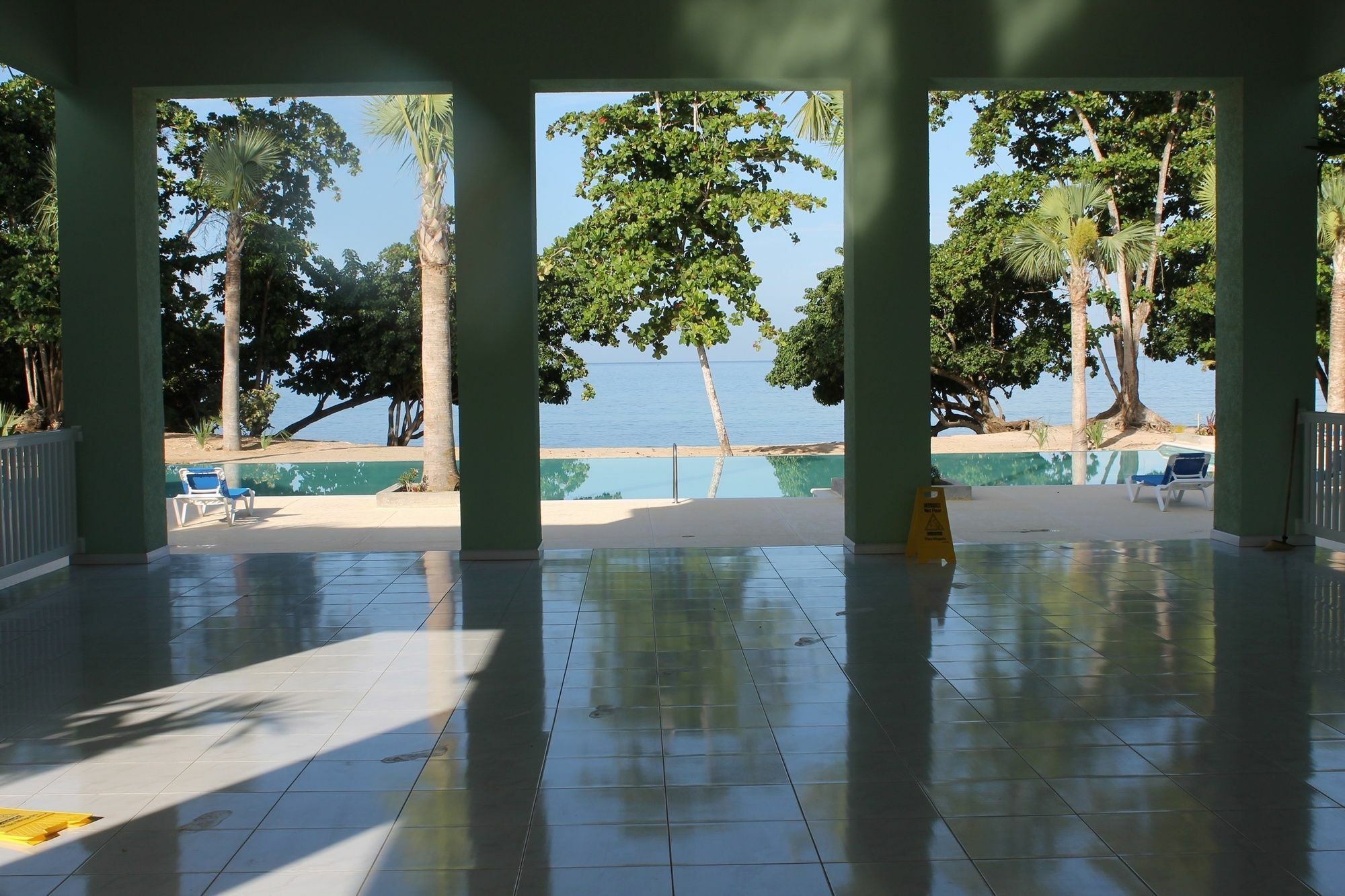 Seas The Day Sanctuary * Negril