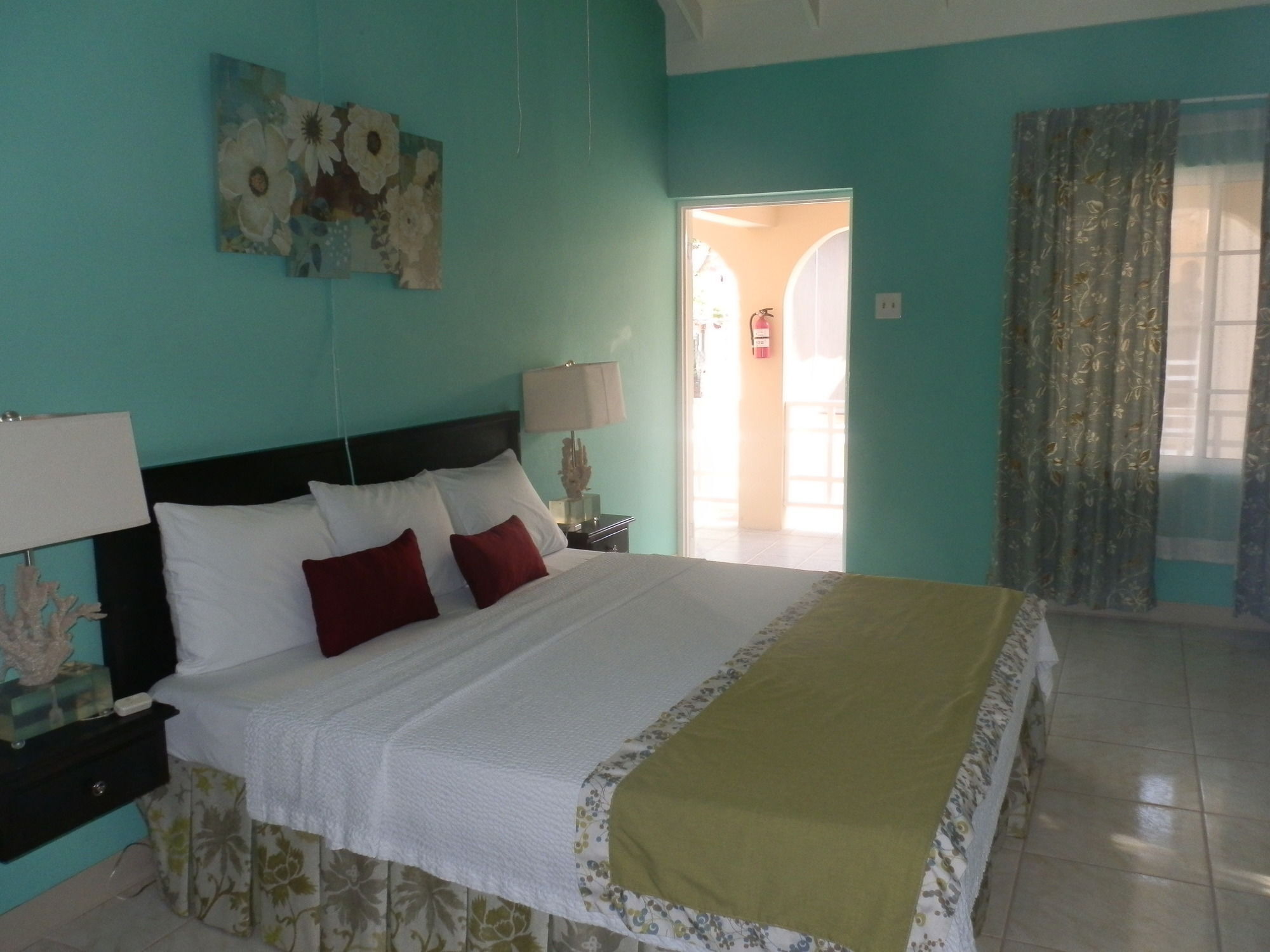 Paradise On The Rocks 3* Negril