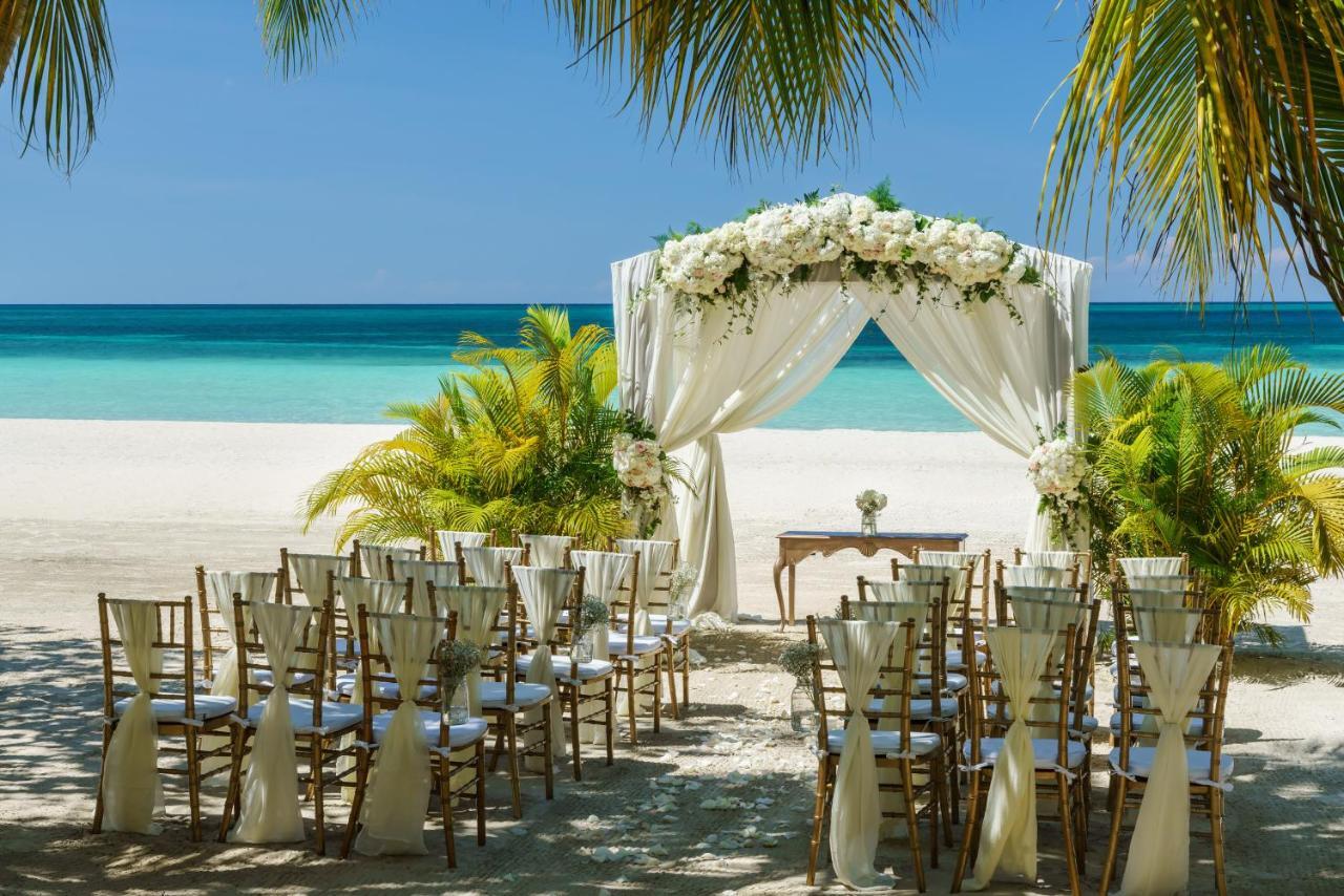 Resort Couples Swept Away (adults Only) Negril