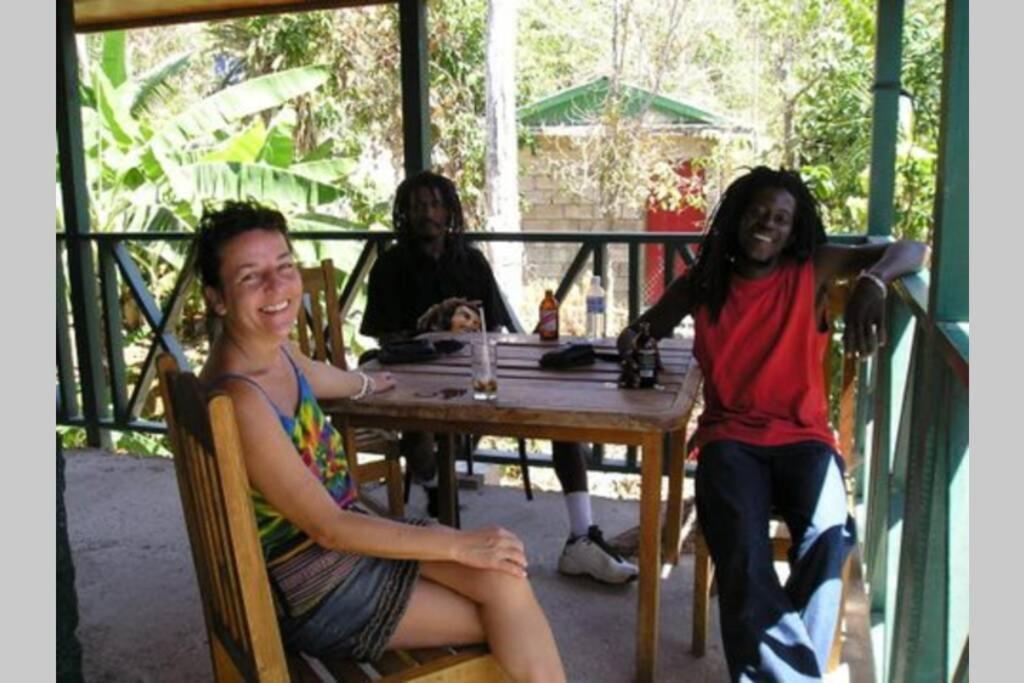 Moves Rasta Holiday home Negril