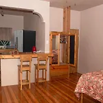 Seacret Studios - Cozy Jamaican Retreat Apts