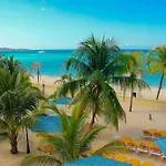 Rooms On The Beach Negril