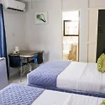Paradise On The Rocks Hotel