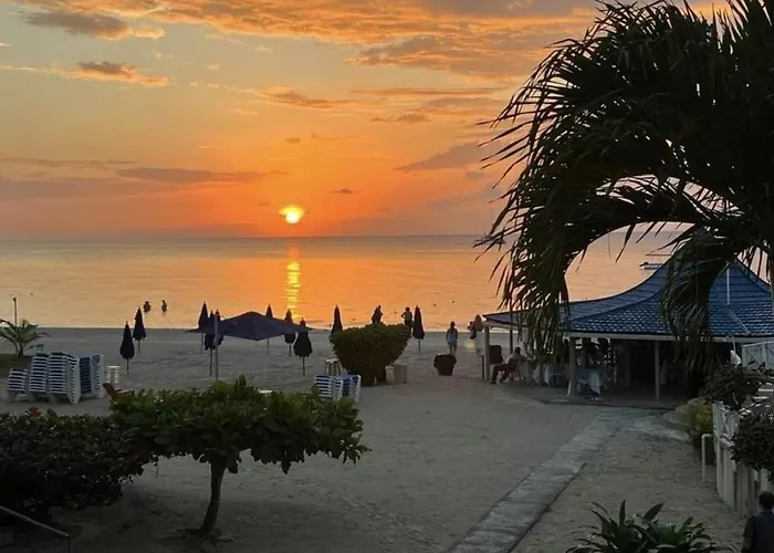 Seacret Studios - Cozy Jamaican Retreat Apts