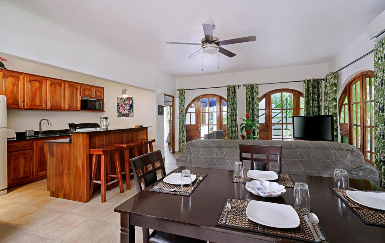 Hotel House Condos, 3*