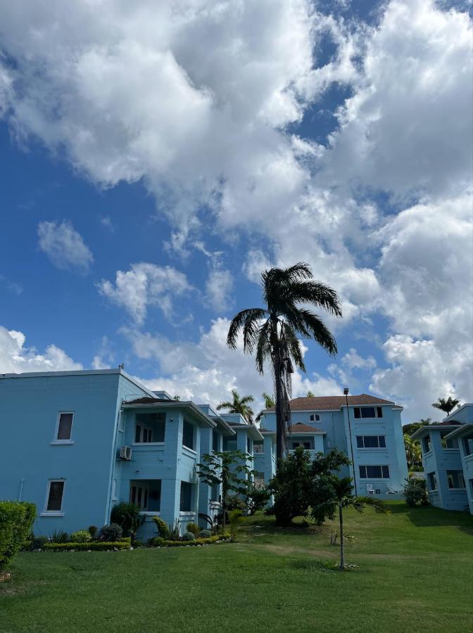Stunning 2 Bedroom House At Point Village Holiday home *