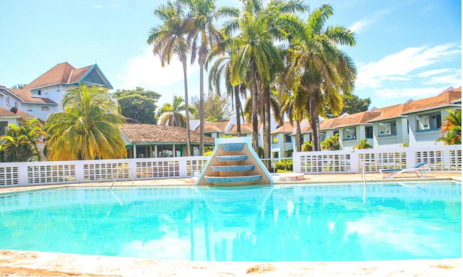 Stunning 2 Bedroom House At Point Village * Negril