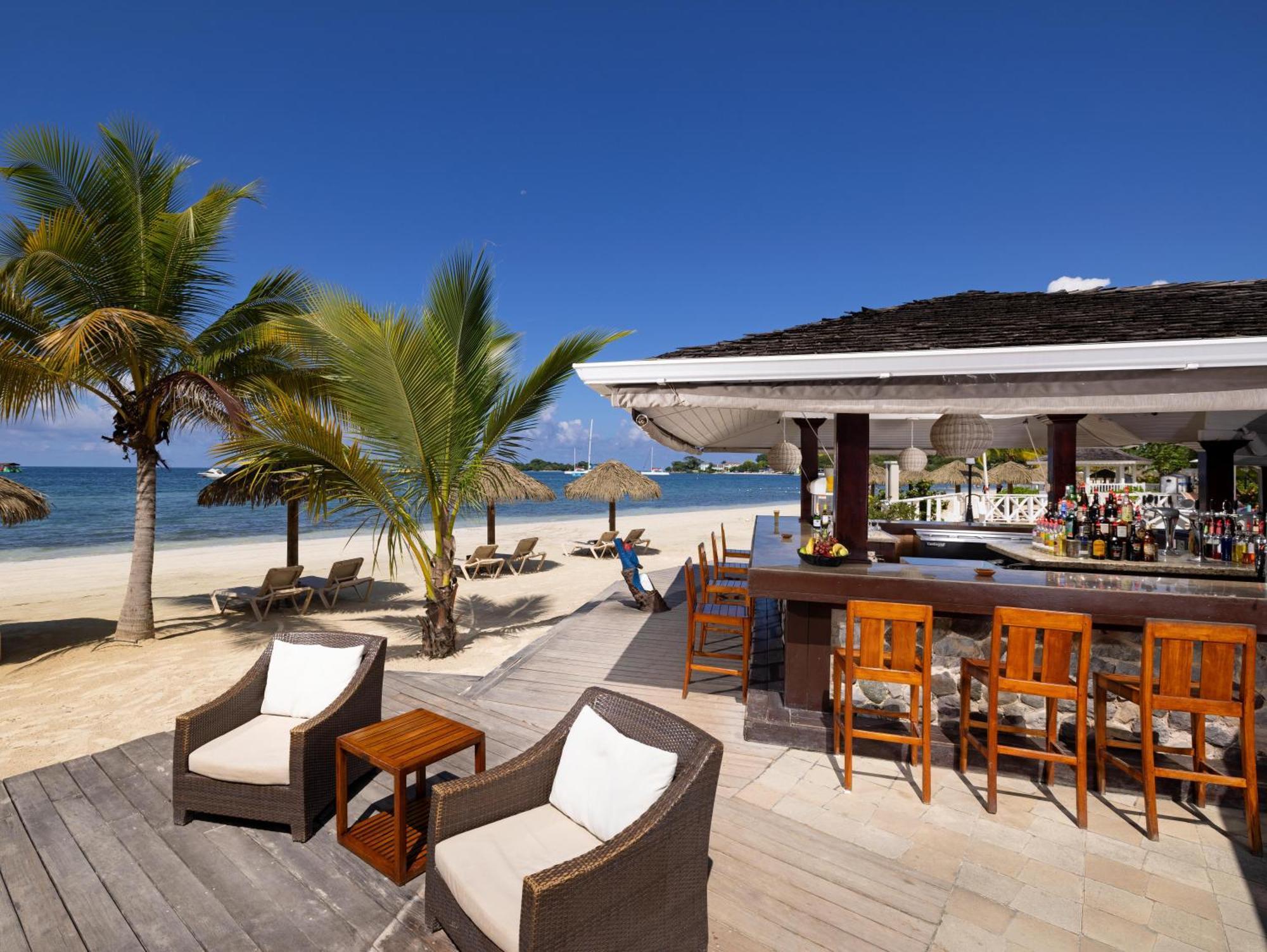 Resort Sandals And - Couples Only 5*