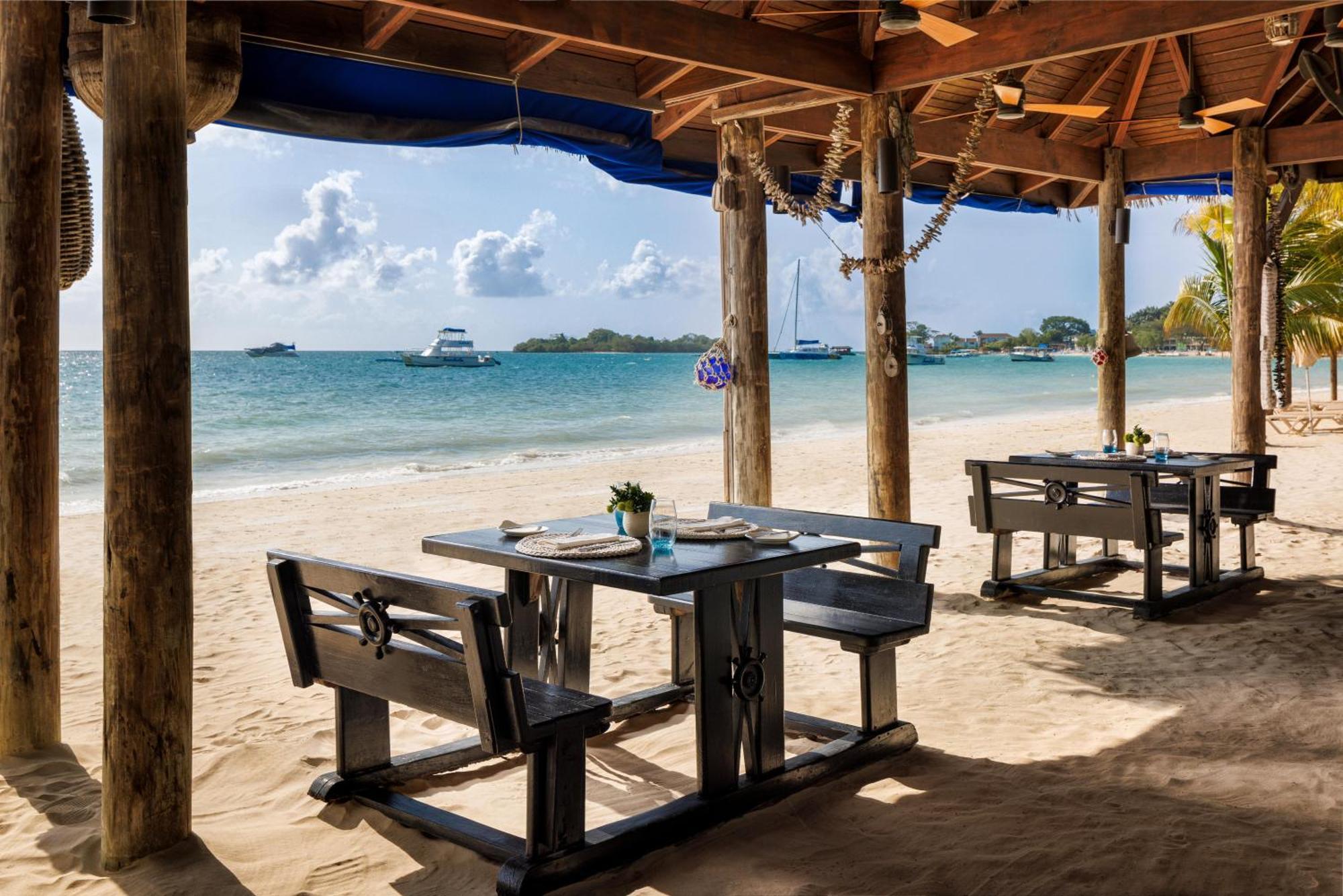 Sandals And - Couples Only 5*