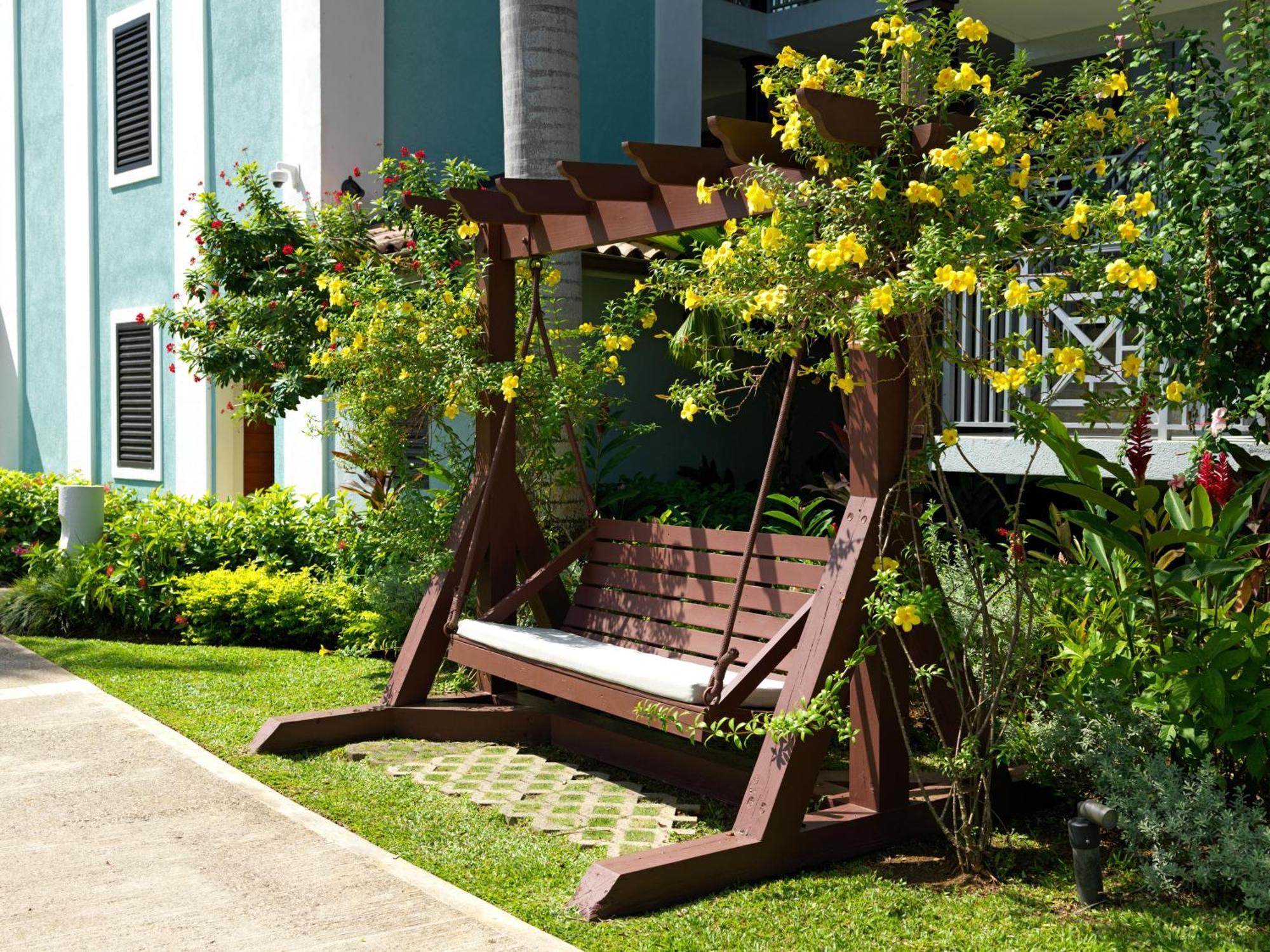 Resort Sandals And - Couples Only 5*