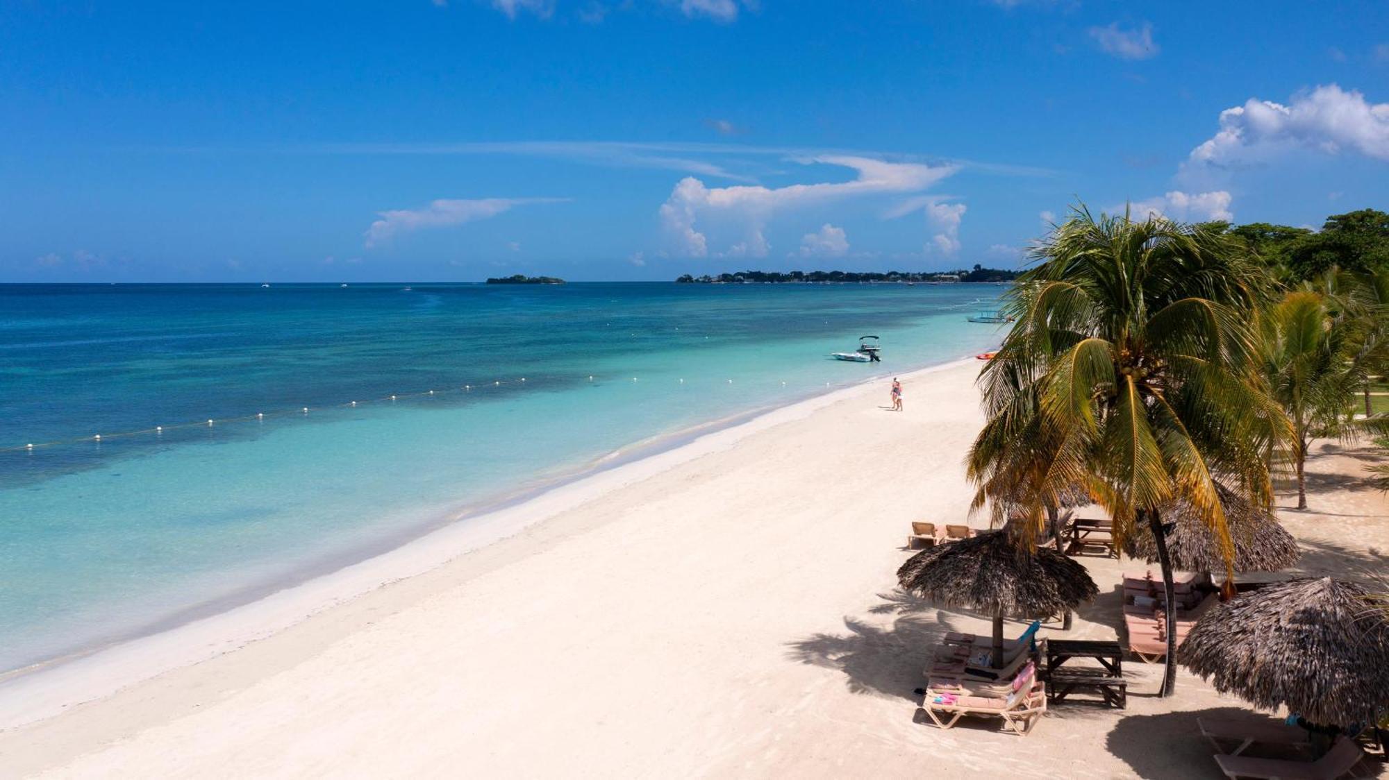 Resort Beaches And 4*