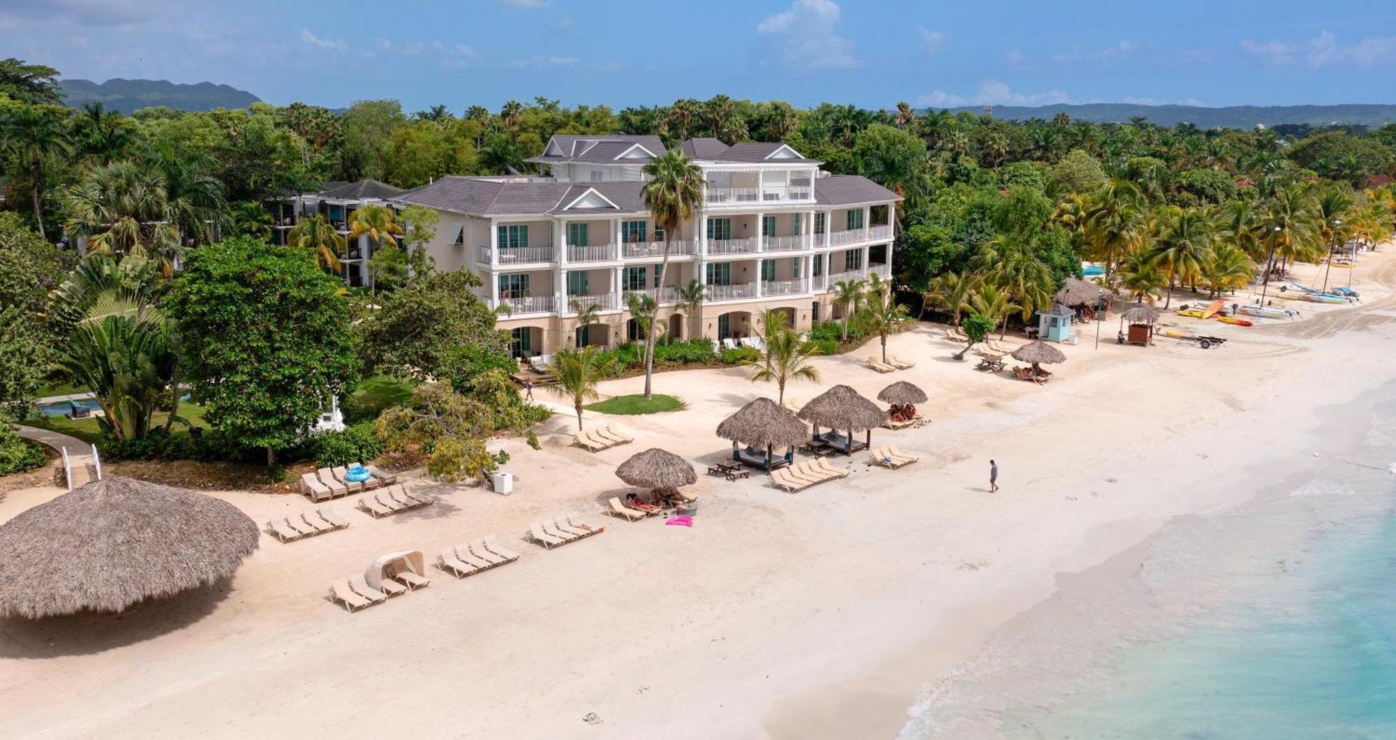 Resort Beaches And 4*