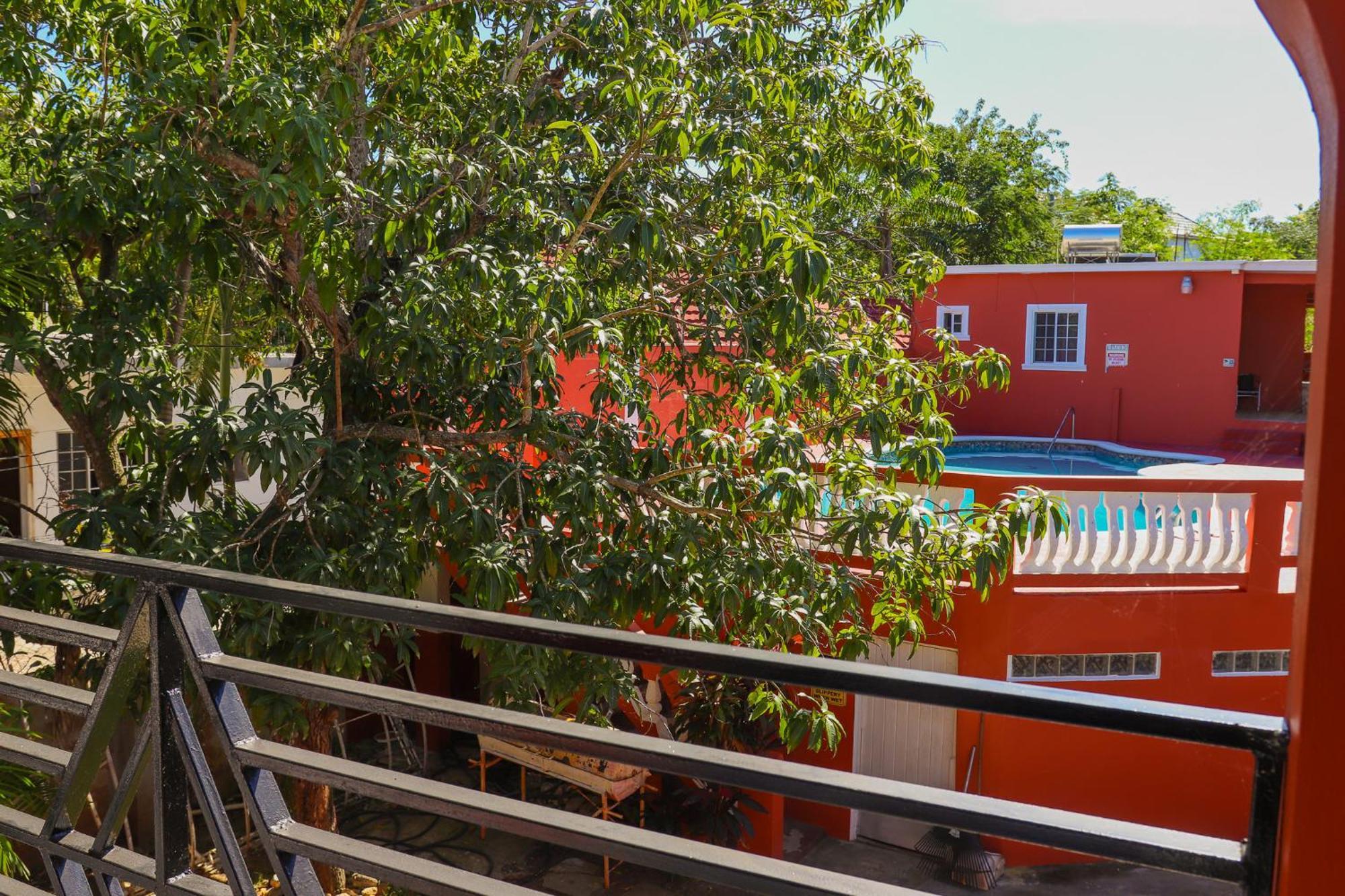 Paradise On The Rocks 3* Negril