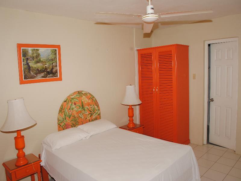 Hotel Oasis