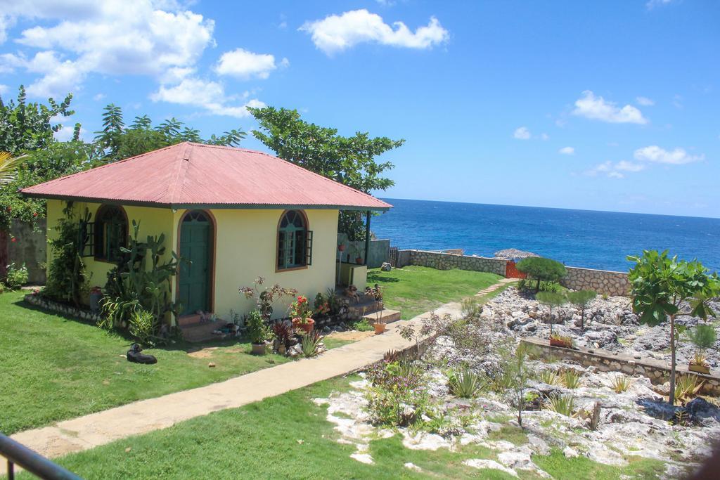 Sea Breeze #1 Holiday home Negril