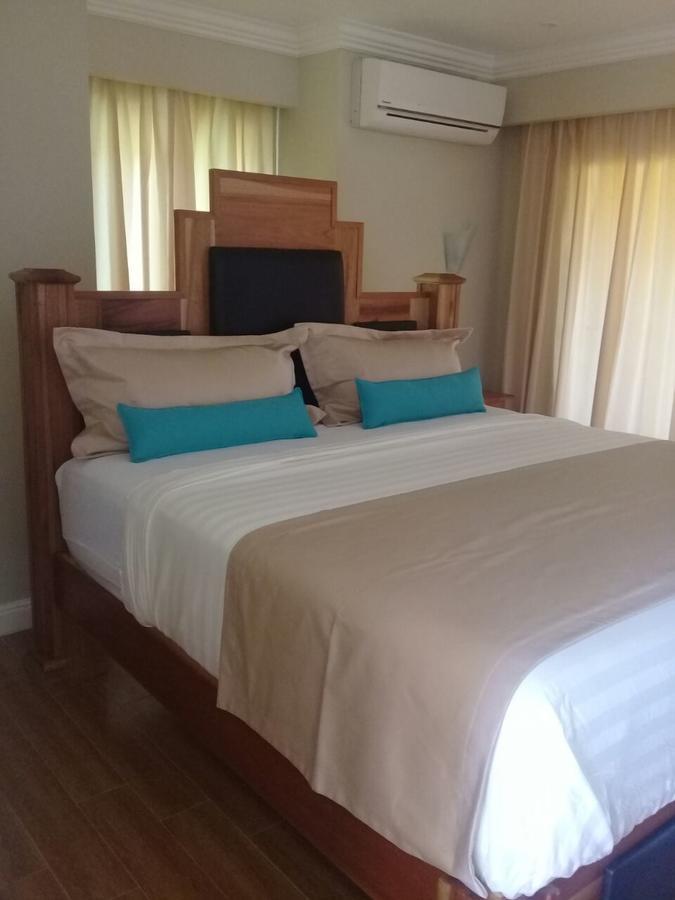 Oasis Hotel Negril
