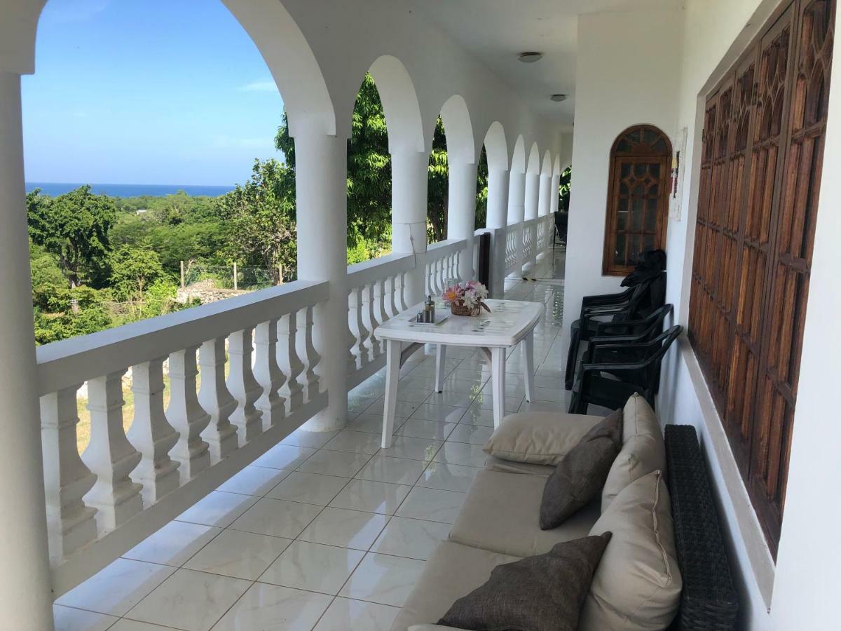 Zuri Enterprise * Negril