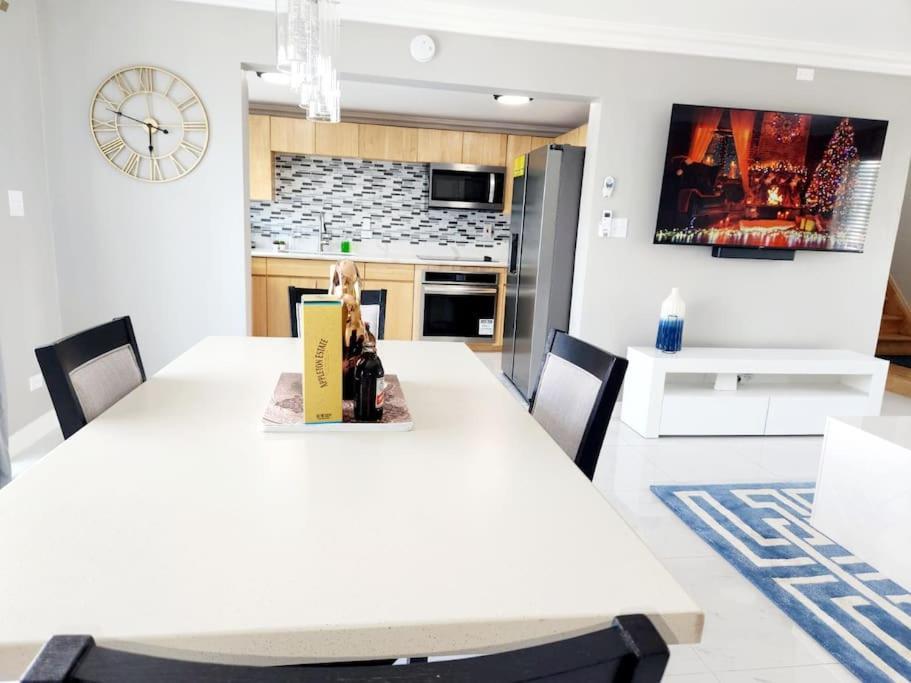 Holiday home Brand New Luxurious Townhouse In *