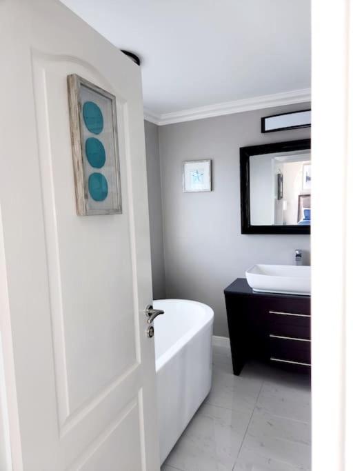 Holiday home Brand New Luxurious Townhouse In Negril