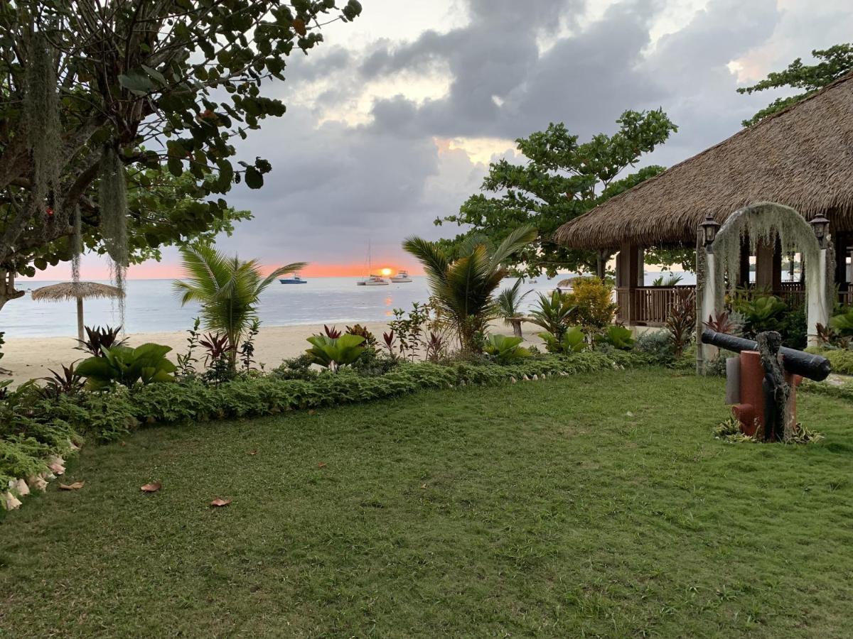 Villa Relax In Jamaica - Enjoy 7 Miles Of White Beach!