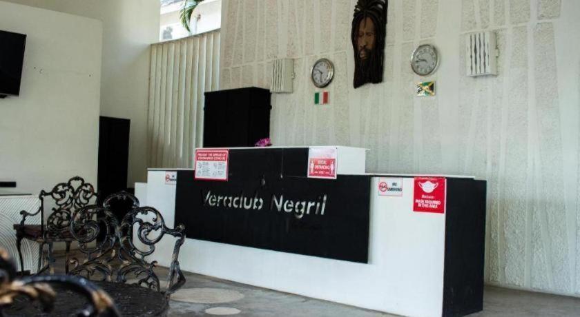 Hotel Merrils Deluxe