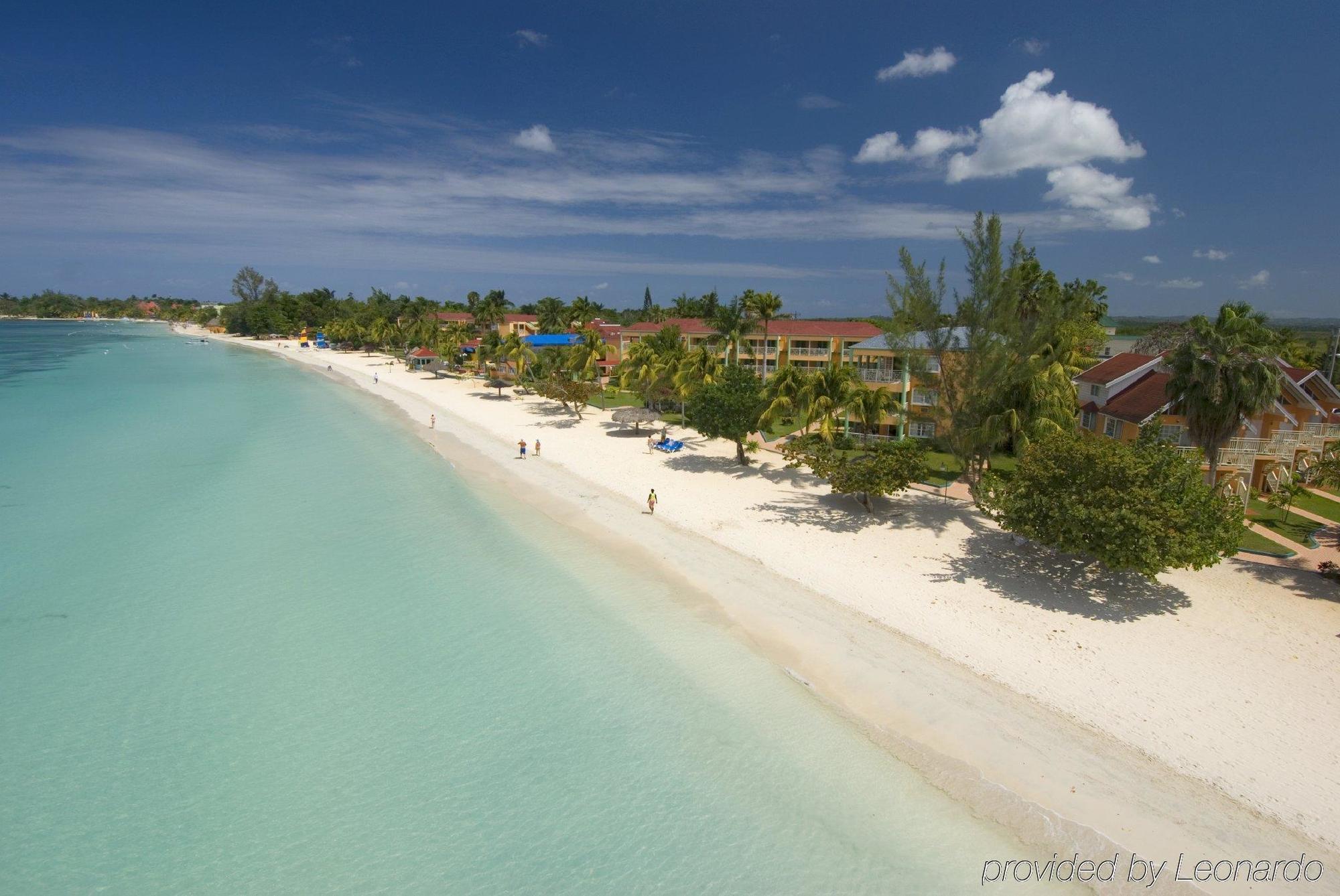Hotel Seashore Bay Beach 4*